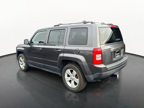 Used 2017 Jeep Patriot Latitude FWD image 5