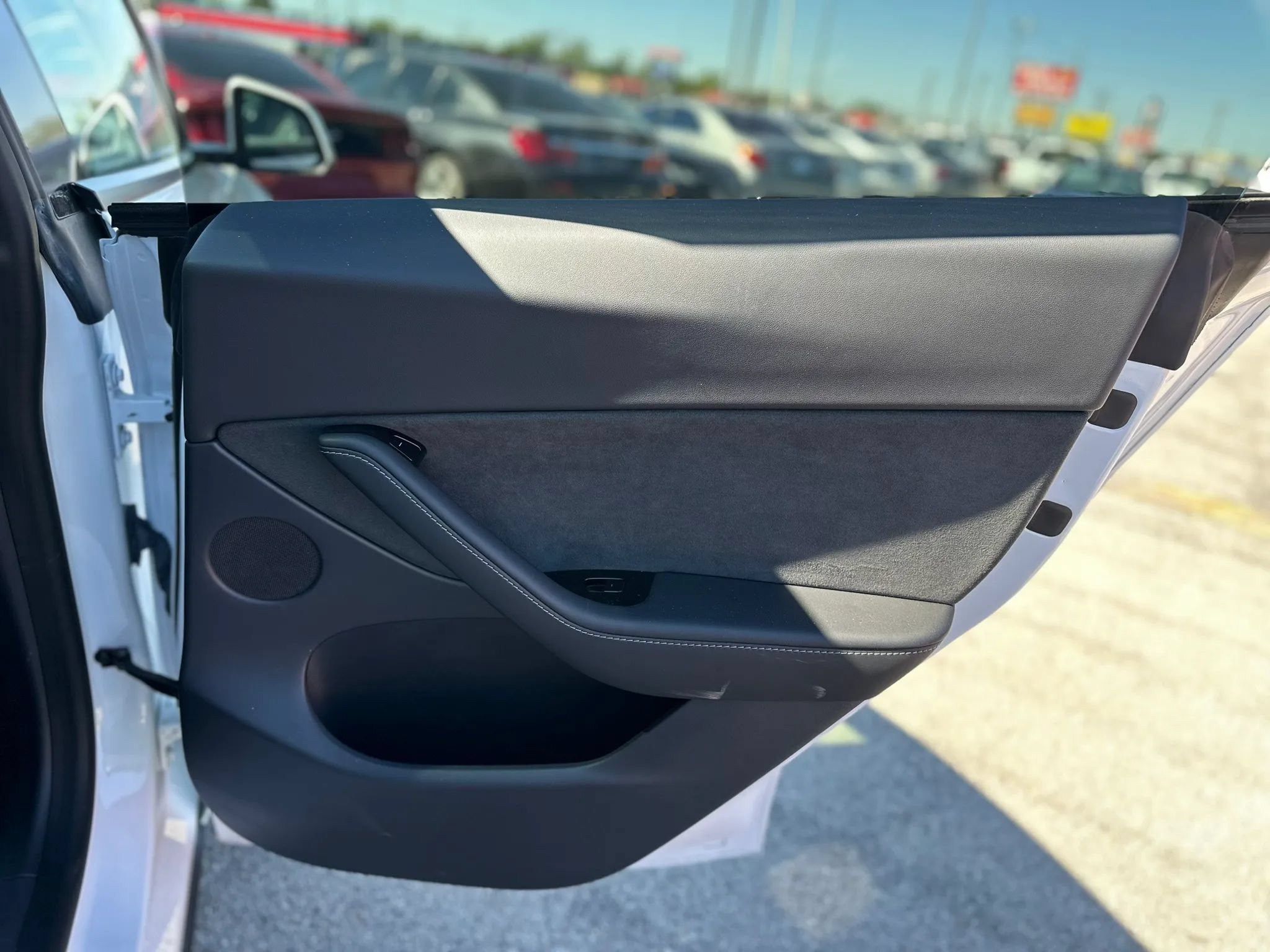 Used 2020 Tesla Model Y Long Range AWD/4WD image 23