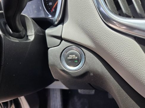 Certified 2024 Chevrolet Equinox LS w/ LS Convenience Package FWD image 28