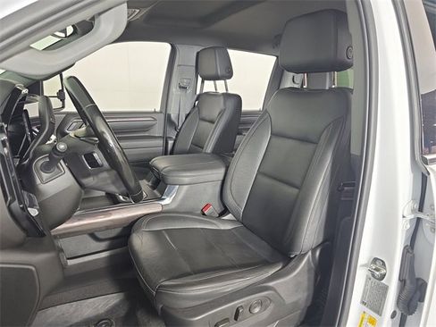 Used 2024 Chevrolet Silverado 2500 LTZ w/ LTZ Convenience Package image 38