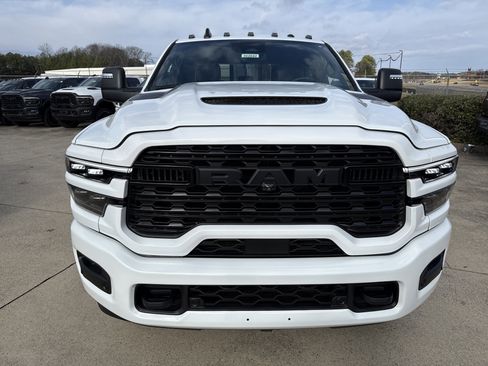 New 2025 RAM 2500 Limited image 2