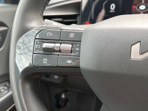 Used 2026 Kia EV9 Wind AWD/4WD image 40