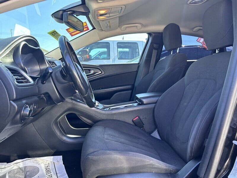 Used 2015 Chrysler 200 Limited w/ Convenience Group FWD image 33