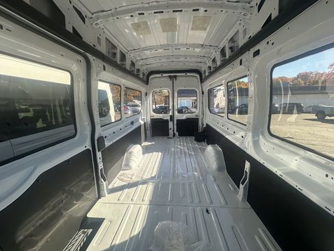 Used 2024 Ford Transit 350 Base image 19