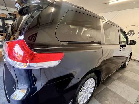 Used 2013 Toyota Sienna Limited image 6