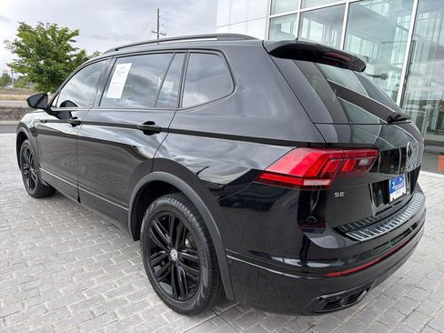 Certified 2022 Volkswagen Tiguan SE R-Line AWD/4WD image 5