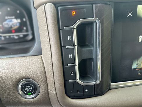 Used 2023 GMC Yukon XL Denali w/ Denali Reserve Package image 21