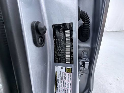 Used 2024 Toyota Corolla Cross L AWD/4WD image 16