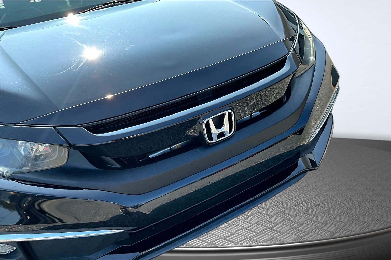 Used 2019 Honda Civic EX-L image 31