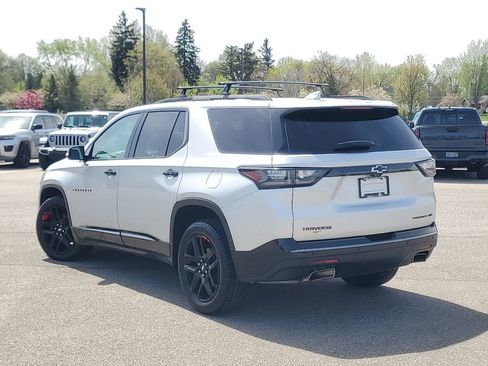 Used 2020 Chevrolet Traverse Premier w/ Redline Edition AWD/4WD image 3