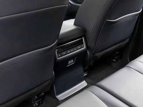 Used 2025 Lexus GX 550 w/ Cold Area Package image 17