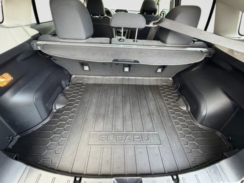 Used 2022 Subaru Crosstrek 2.0i Premium w/ Moonroof Package image 14