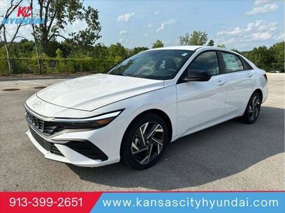 New 2025 Hyundai Elantra SEL