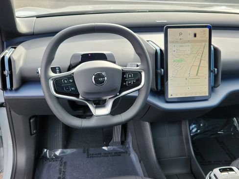 New 2026 Volvo EX30 Plus w/ Climate Package image 8