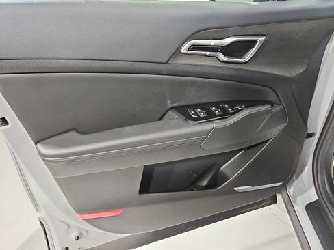 Used 2024 Kia Sportage X-Line image 11