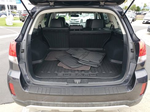 Used 2013 Subaru Outback 3.6R Limited image 10