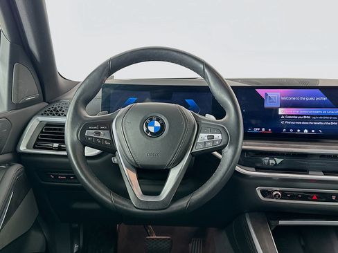 Used 2024 BMW X5 sDrive40i w/ Premium Package image 18