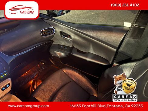 Used 2016 Toyota Prius Four Touring FWD image 25