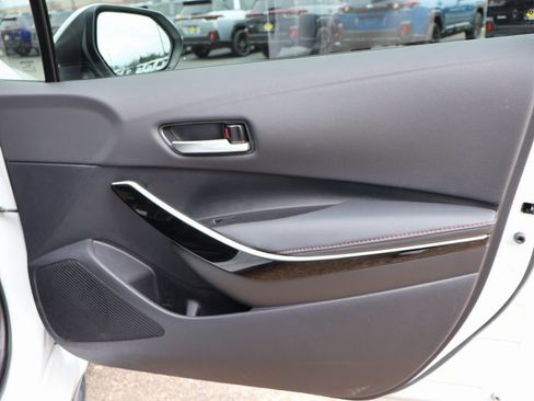 Used 2025 Toyota Corolla XSE image 9