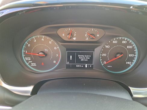 Used 2023 Chevrolet Traverse LT image 8