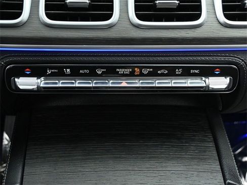 Used 2023 Mercedes-Benz GLE 450 4MATIC w/ AMG Line Exterior image 45