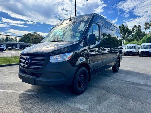 New 2025 Mercedes-Benz Sprinter 2500 image 3