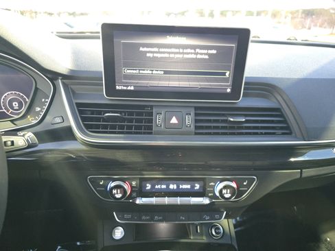 Used 2018 Audi Q5 2.0T Premium Plus w/ Premium Plus Package image 18