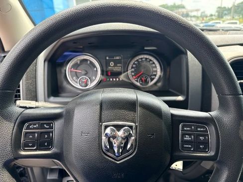 Used 2019 RAM 1500 Tradesman w/ Chrome Appearance Group RWD image 17