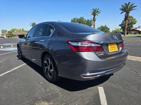 Used 2017 Honda Accord LX image 8