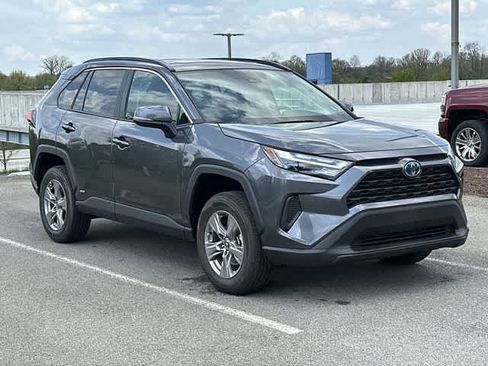 Used 2022 Toyota RAV4 XLE w/ Convenience Package AWD/4WD image 22