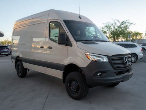 Used 2026 Mercedes-Benz Sprinter 2500 image 4