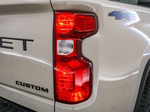 New 2026 Chevrolet Silverado 2500 Custom w/ Custom Value Package image 9