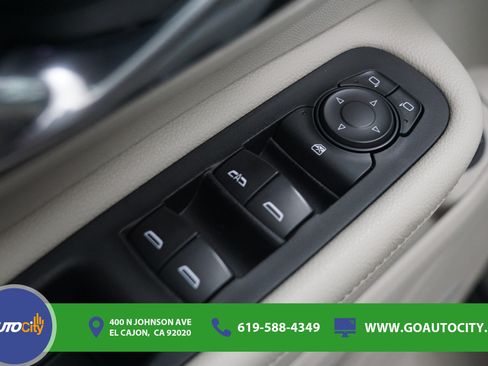Used 2018 GMC Terrain Denali w/ Driver Alert Package II FWD image 19