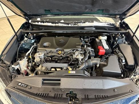 Used 2020 Toyota Camry LE image 14