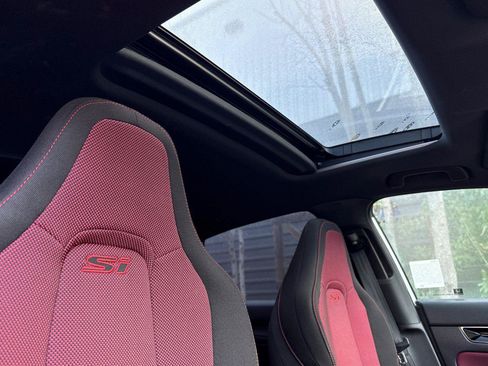 Used 2024 Honda Civic Si image 16