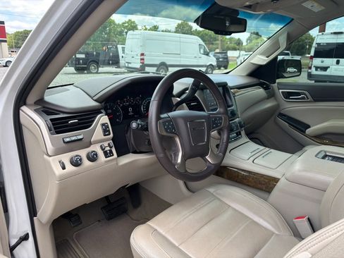 Used 2017 GMC Yukon Denali w/ Open Road Package AWD/4WD image 12