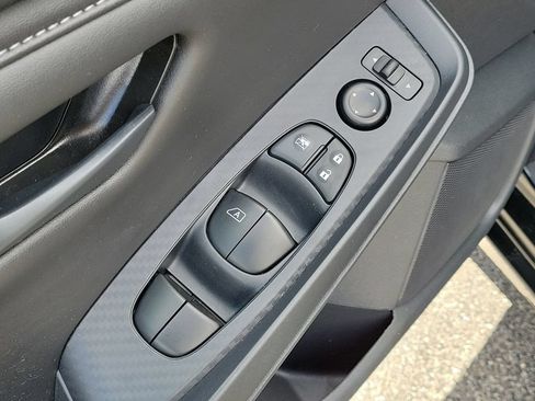 Used 2025 Nissan Sentra S FWD image 16