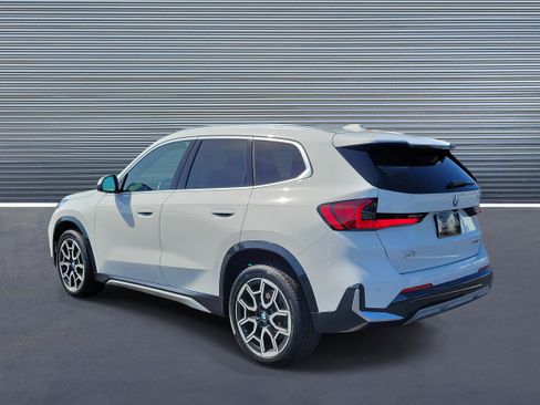 Used 2025 BMW X1 xDrive28i image 4