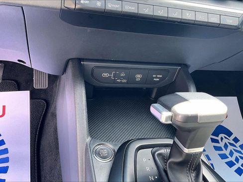 Used 2025 Kia K4 FWD image 32