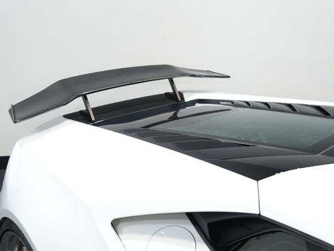 Used 2018 Lamborghini Huracan LP 610-4 AWD/4WD image 15