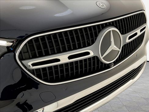 Certified 2023 Mercedes-Benz GLC 300 4MATIC image 33