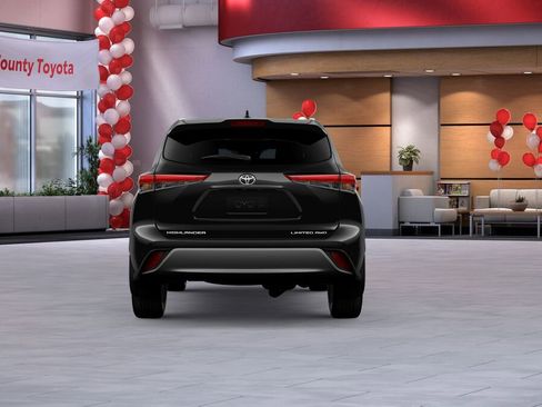 New 2026 Toyota Highlander Limited image 8