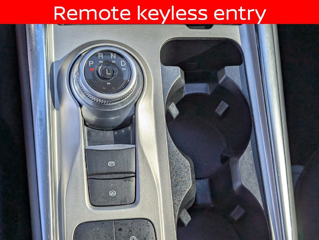 Used 2022 Ford Explorer XLT w/ Equipment Group 202A RWD image 20