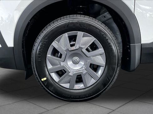 New 2026 Nissan Kicks S FWD image 11