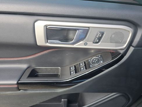 Certified 2024 Ford Explorer ST-Line w/ Class IV Trailer Tow Package image 21