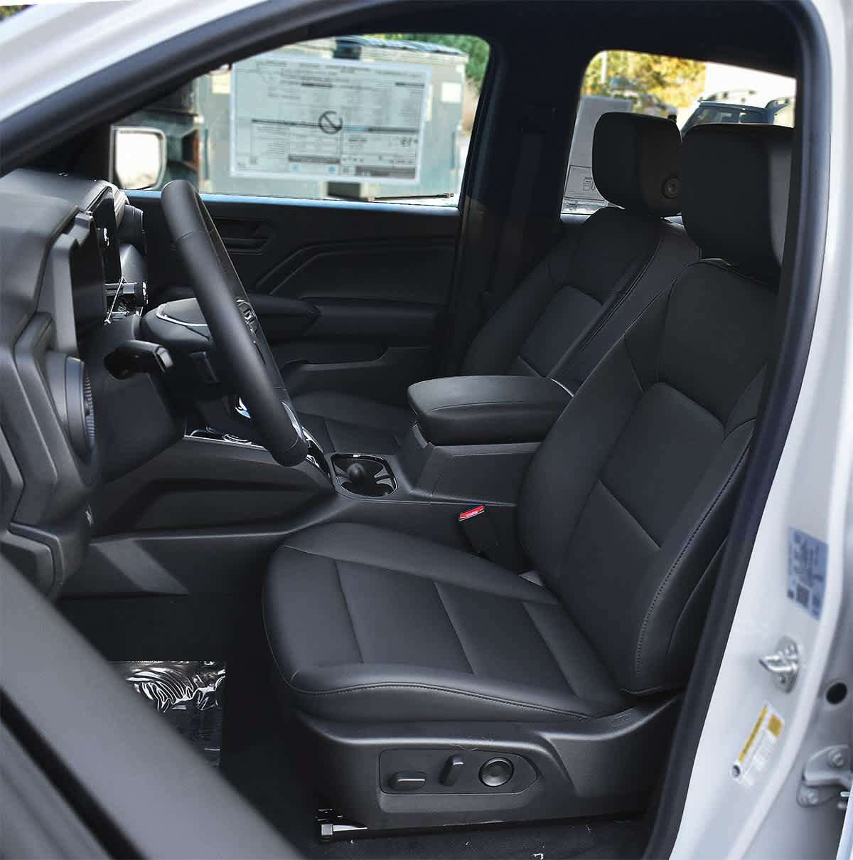 New 2026 Chevrolet Colorado Trail Boss AWD/4WD image 9