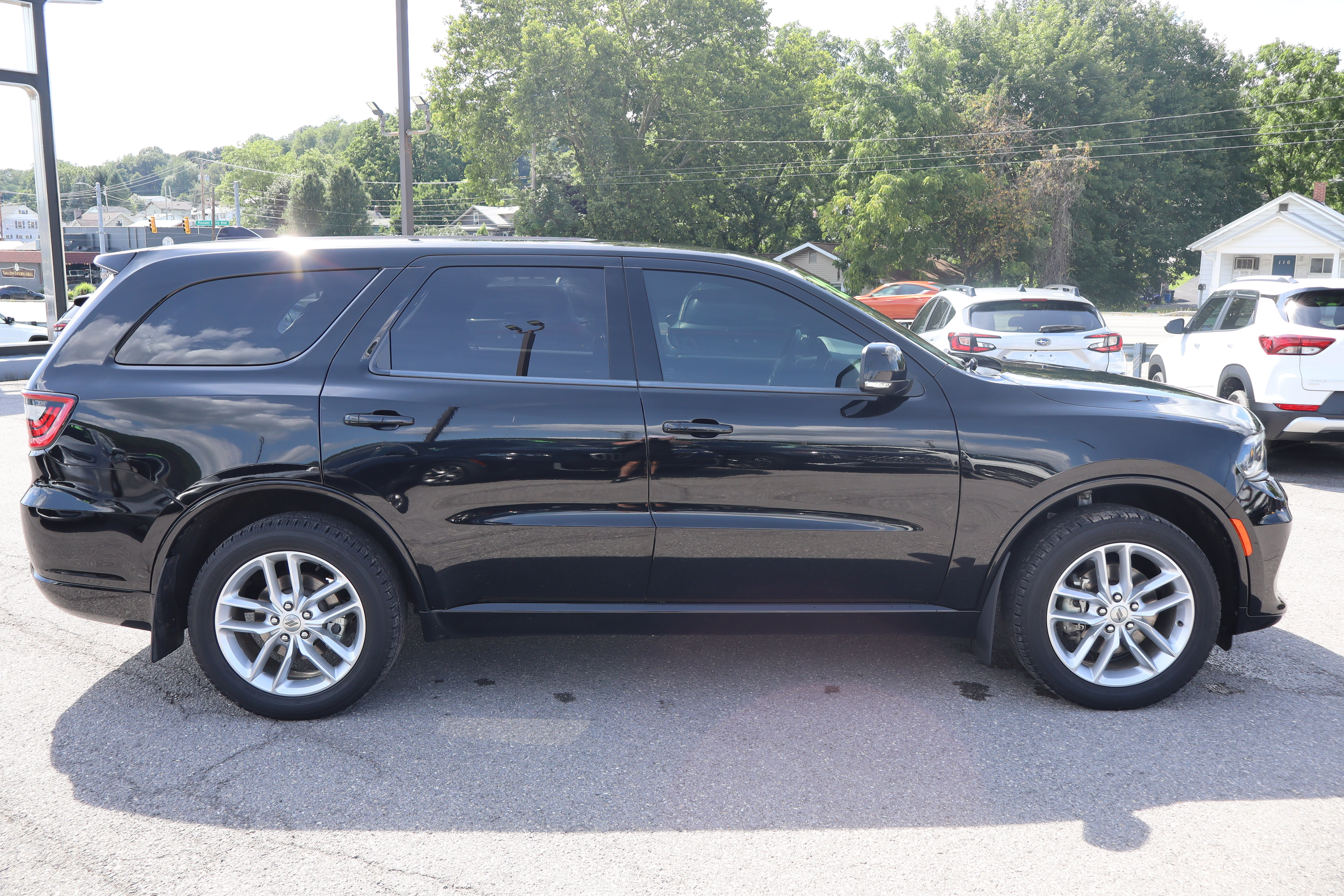 Used 2022 Dodge Durango GT AWD/4WD image 2