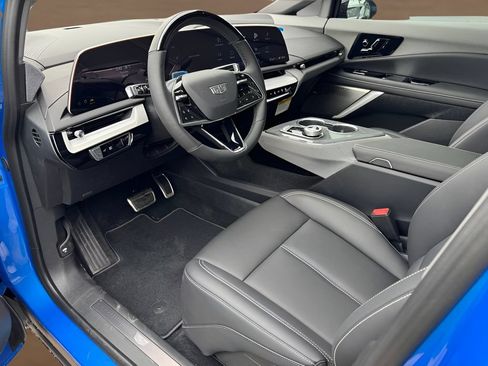 New 2027 Cadillac Optiq Luxury RWD image 10