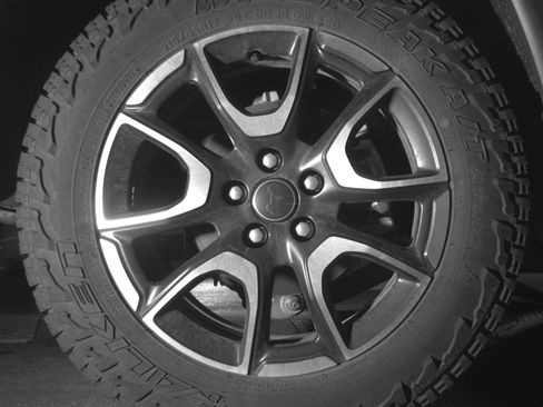 Used 2025 Jeep Compass Trailhawk image 12