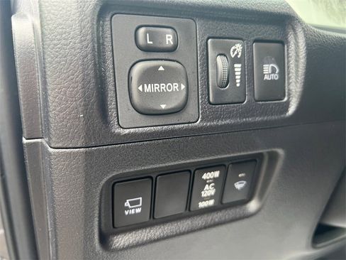 Used 2023 Toyota 4Runner Limited image 16